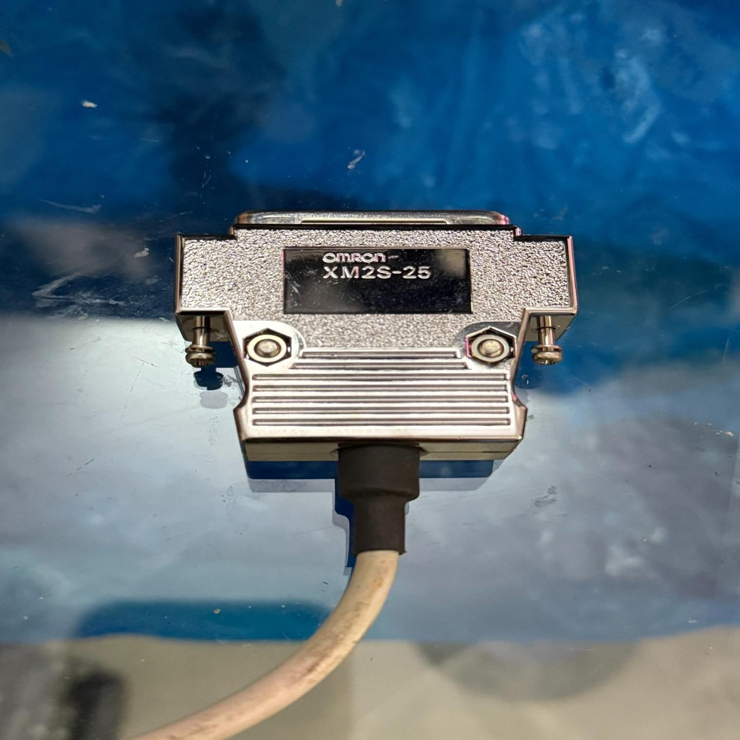 (询价)插头XM2S-25公头，成色如图，1个，