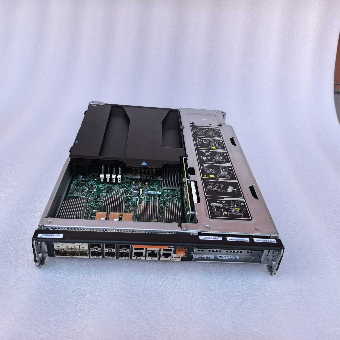 询价~111-02493 X3172A NETAPP FAS820