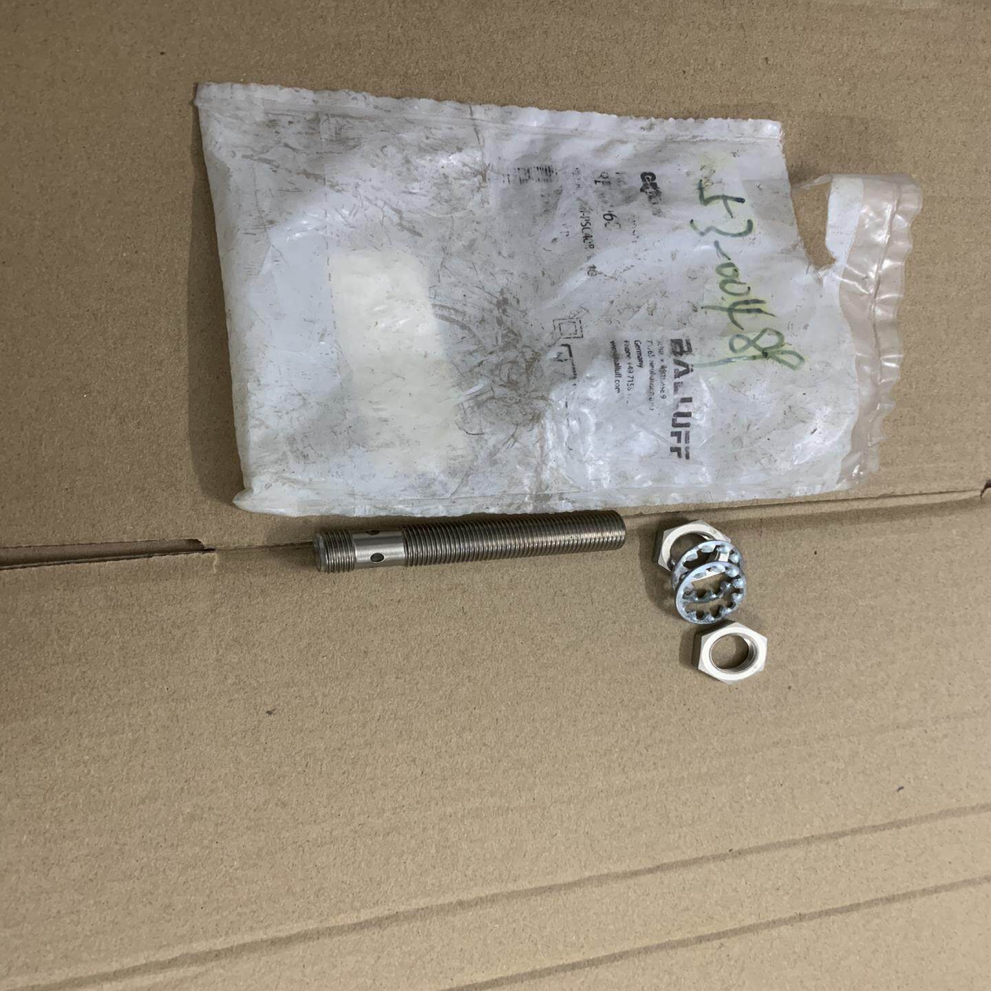 P+F传感器NBB2-12GM50-E2-v1  成色如图，~询价