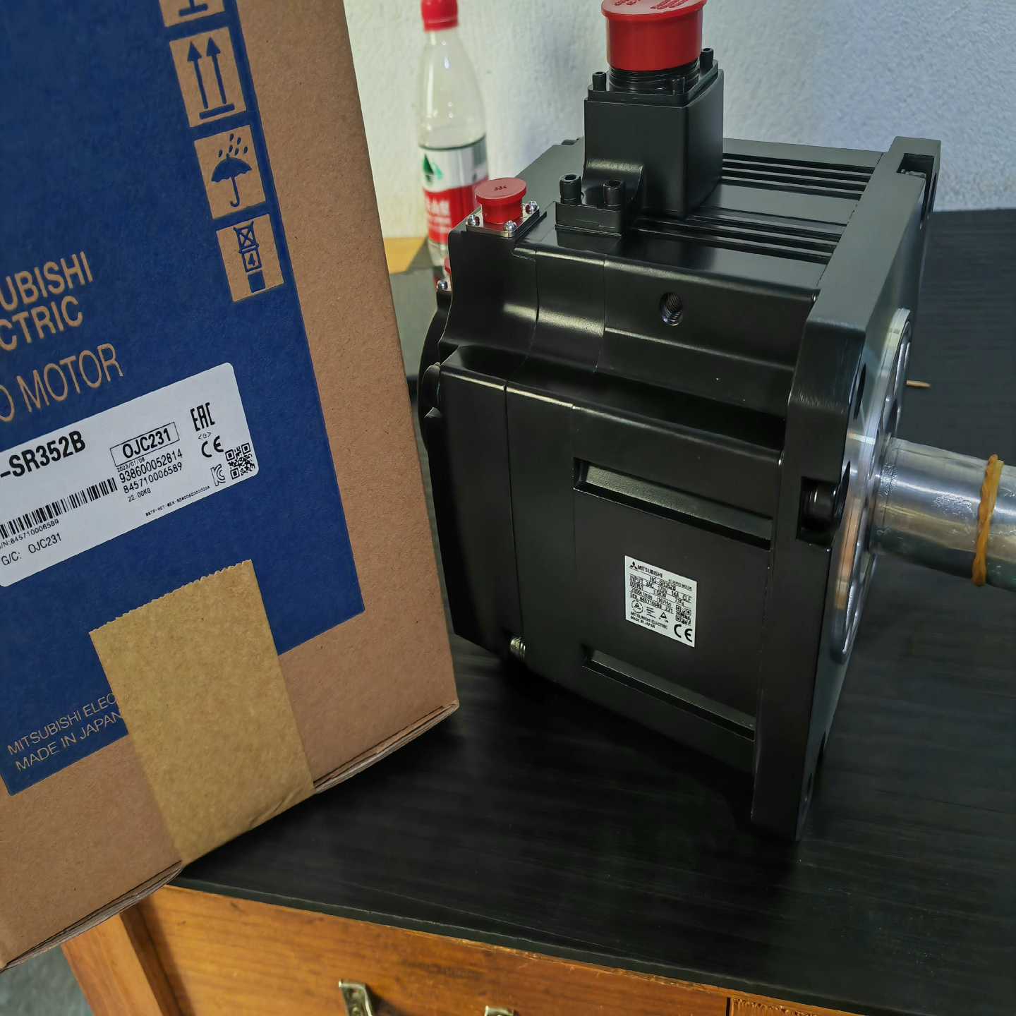 伺服电机HG-SR352B   HG-SR352BJ带整~询价