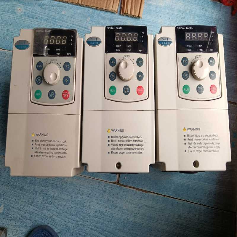 蓝海华腾变频器 E5-H-4T1.5G-34 1.5KW 3（佳毅工控）