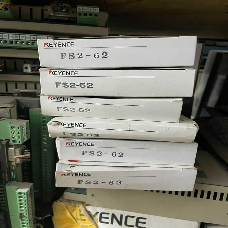 FS2-62 基恩士库存新 未使用带包装 议价~议价
