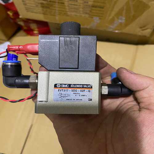 电磁阀 EVT317-5D0-02F-Q ，实图拍摄，~询价
