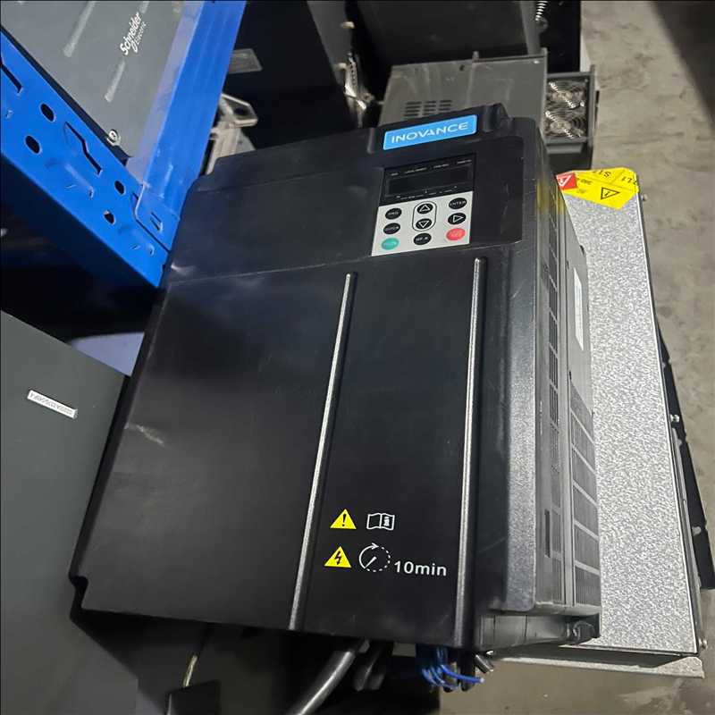 汇川cs200变频器30kw（耶耶电子）