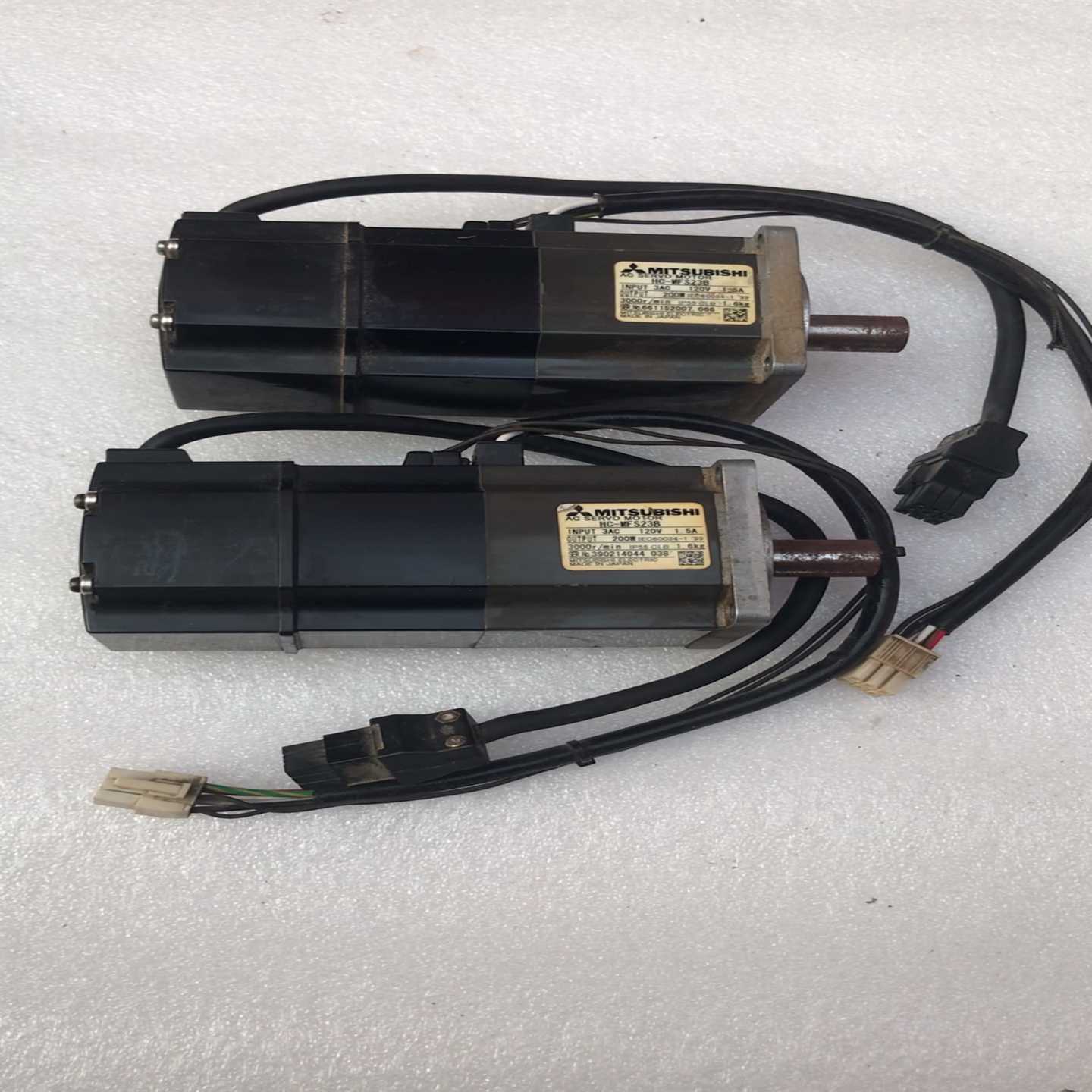 三菱HC-MFS23B伺服电机 功能包好【鑫鑫商铺】