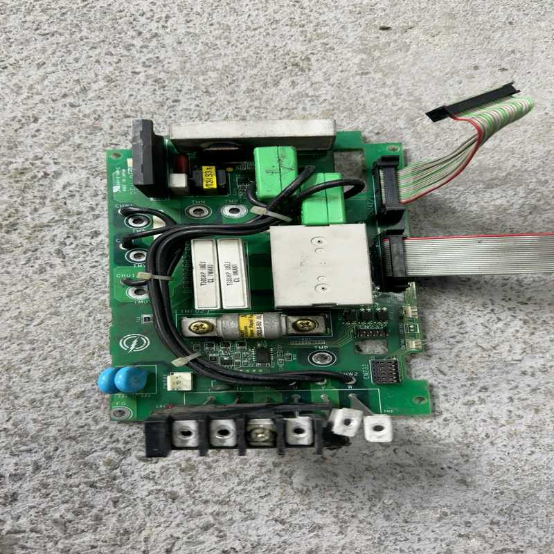 (询价)安川伺服驱动器动力板DF9202685-B2 ，成色如图，拆