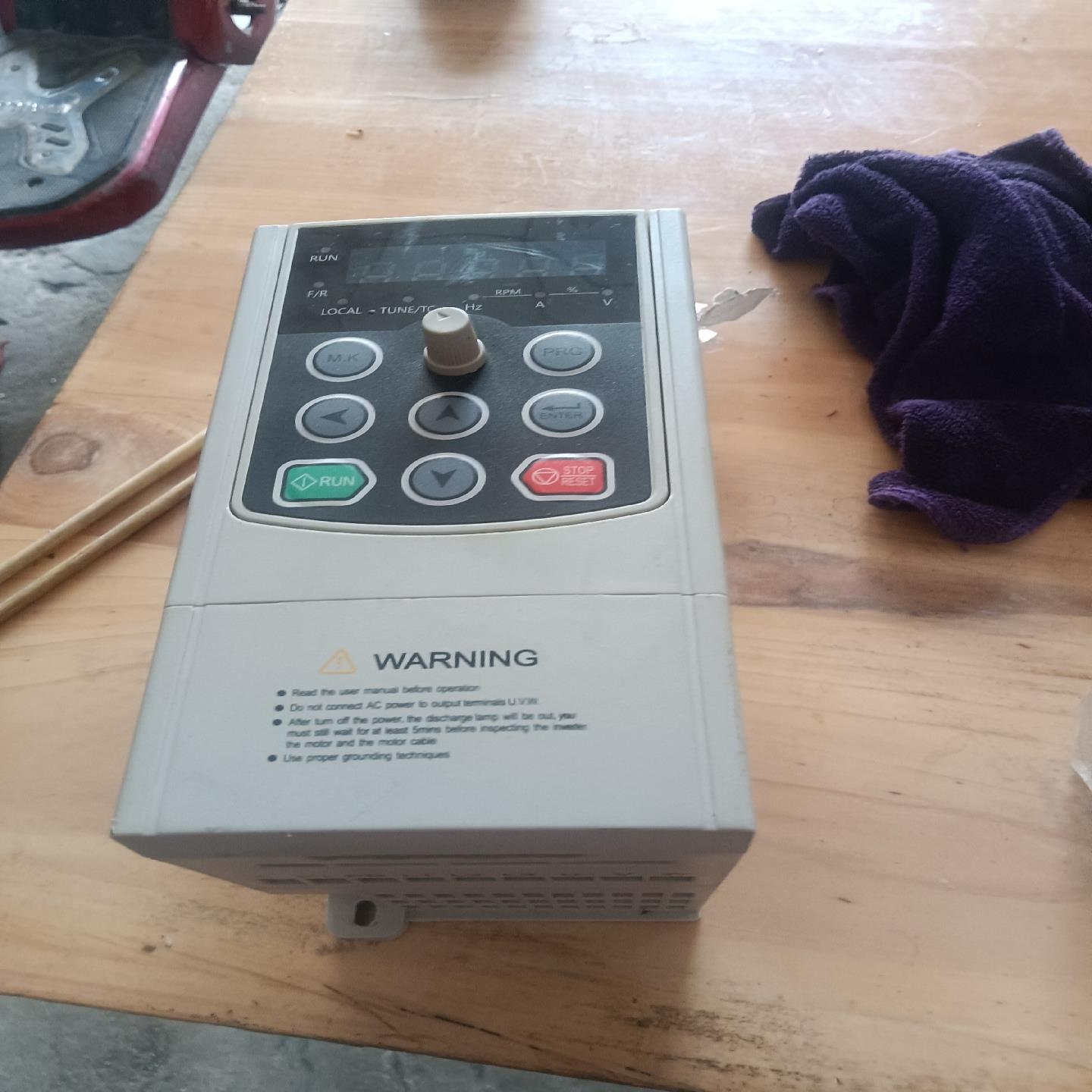 WARNING变频器，D6-T4-o2R2，Ac3PH380询价