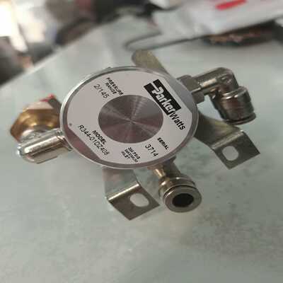 美国PARKer阀R344-01DZ408调压阀，实物图片拍（gg设备）
