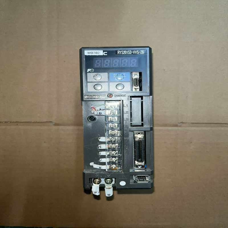 RYS201S3-VVS-Z6 富士伺服驱动器【侨报商行】