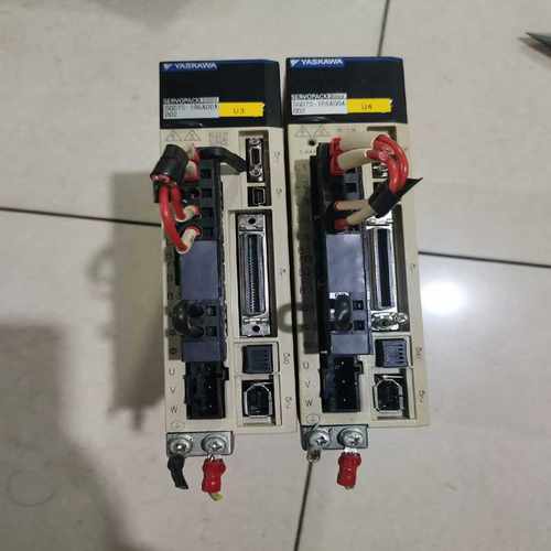 【星慕电子】安川SGD7S-1R6A00A002伺服驱动器控制器，实物拍