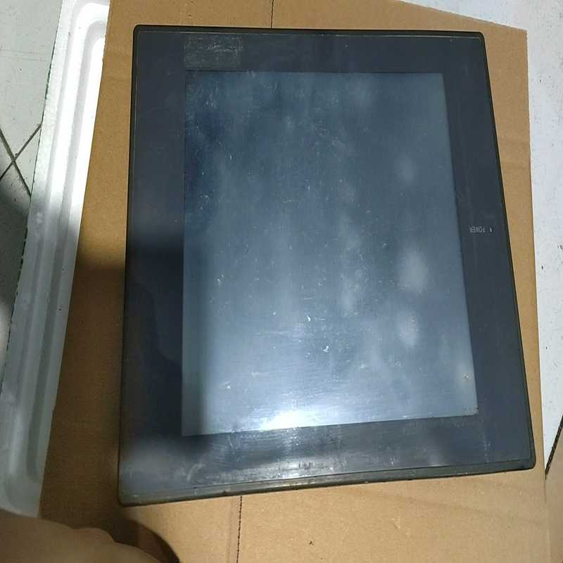 三菱触摸屏A970GOT-TBA-CH 三菱A9GT-QBU【侨报商行】