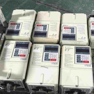 亚飞商行 安川F7 功能正常 0.75kw 400v变频器