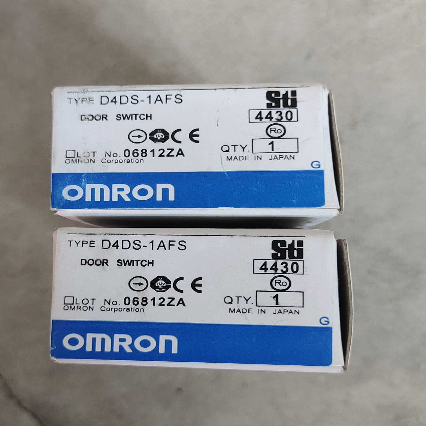 开关D4DS-1AFS，带包装两个，具体成色型号如~询价