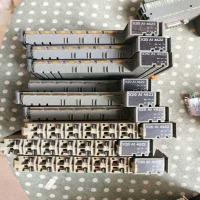 议~贝加莱X20AI4622功能，有9个，成色如图，实图拍摄