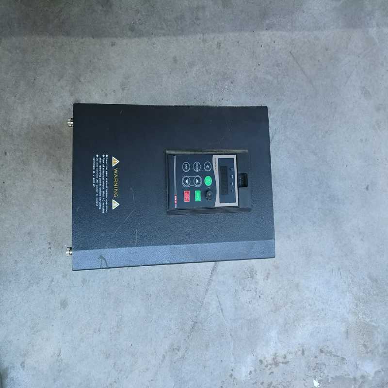 询价~8000B-4T18R5GB 三晶18.5KW 功能