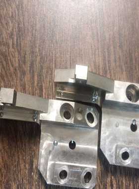 01-E76529旋转邦头底座~询价