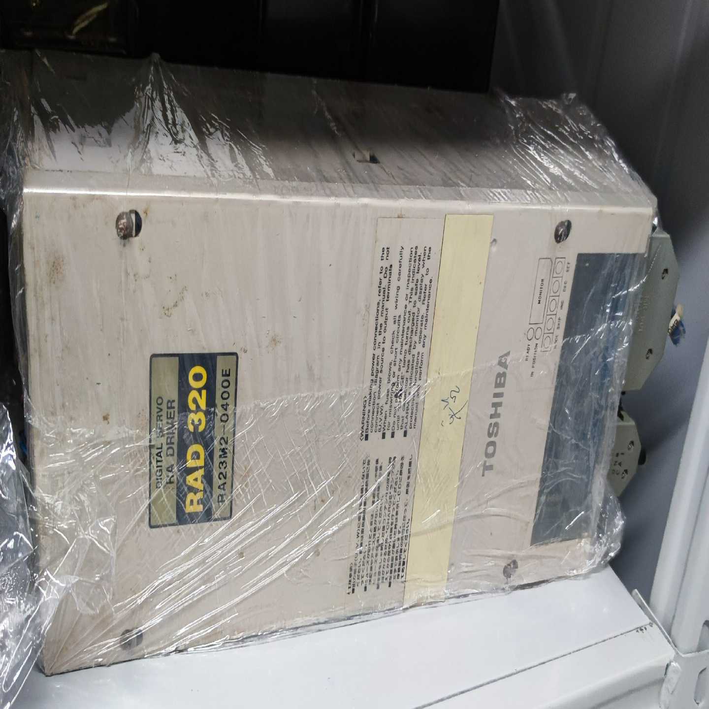 安川 SGMGH-44A2A-YR18 安川机器人电机4.4【鑫鑫商铺】