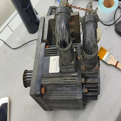(背呗机械)广泰驱动伺服电机SERVOMOTOR  SM130-4025