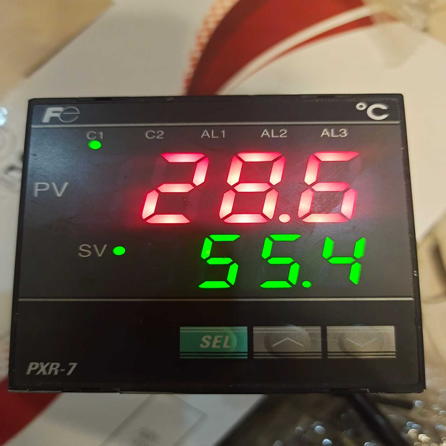 PⅩR-7温控仪PXR7TEY1-8W000-C【侨报商行】