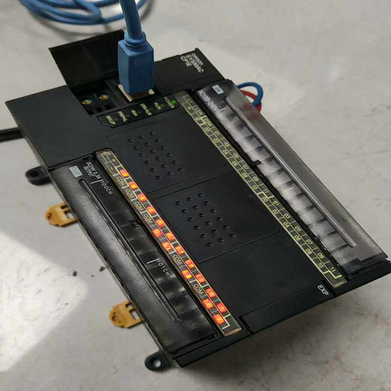 欧姆龙PLC，欧姆龙模块，CP1E-E40DR-A，实物拍摄（崽载电子）