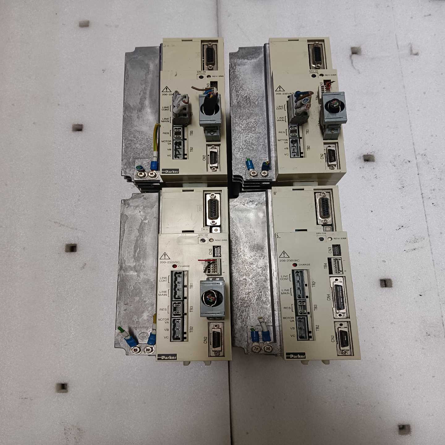 询价横河驱动器UR1BG3/030N-6KC-2TA-N，拆