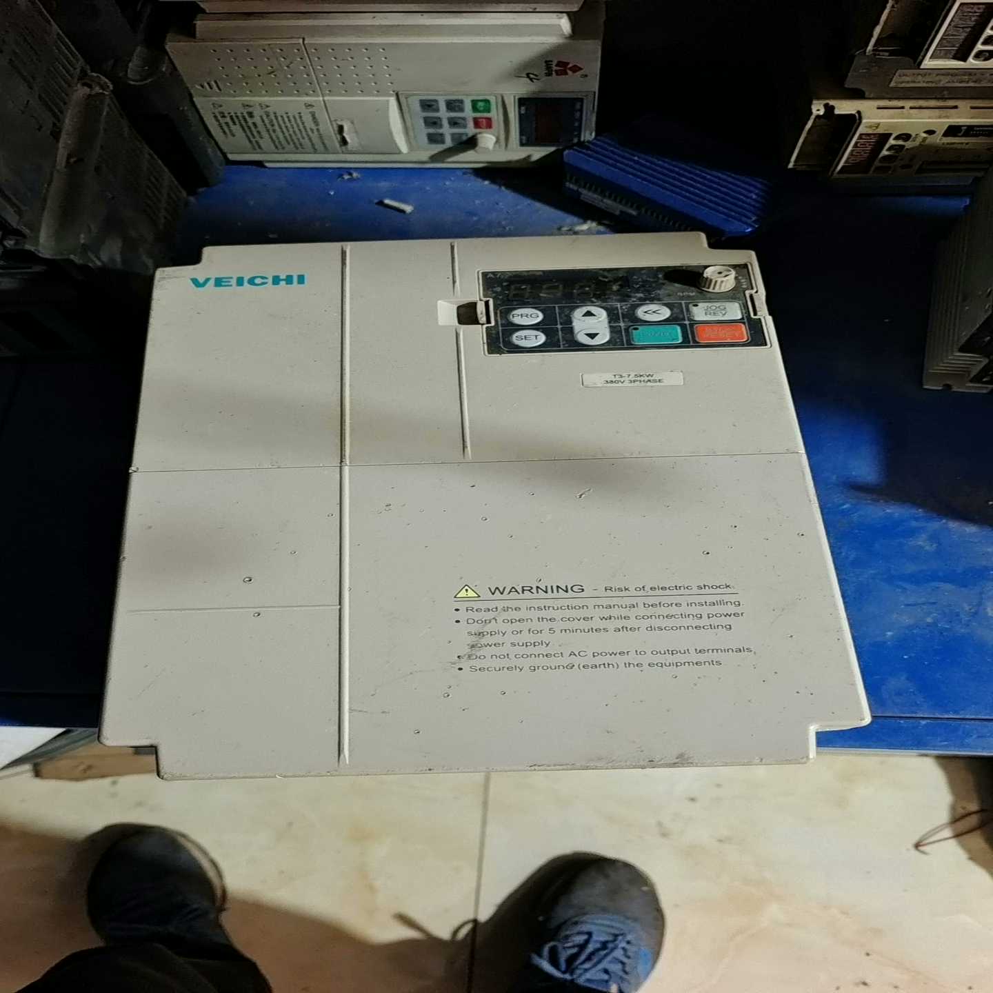 伟创变频器AC80C-7.5KW成色如图现场（佳毅工控）