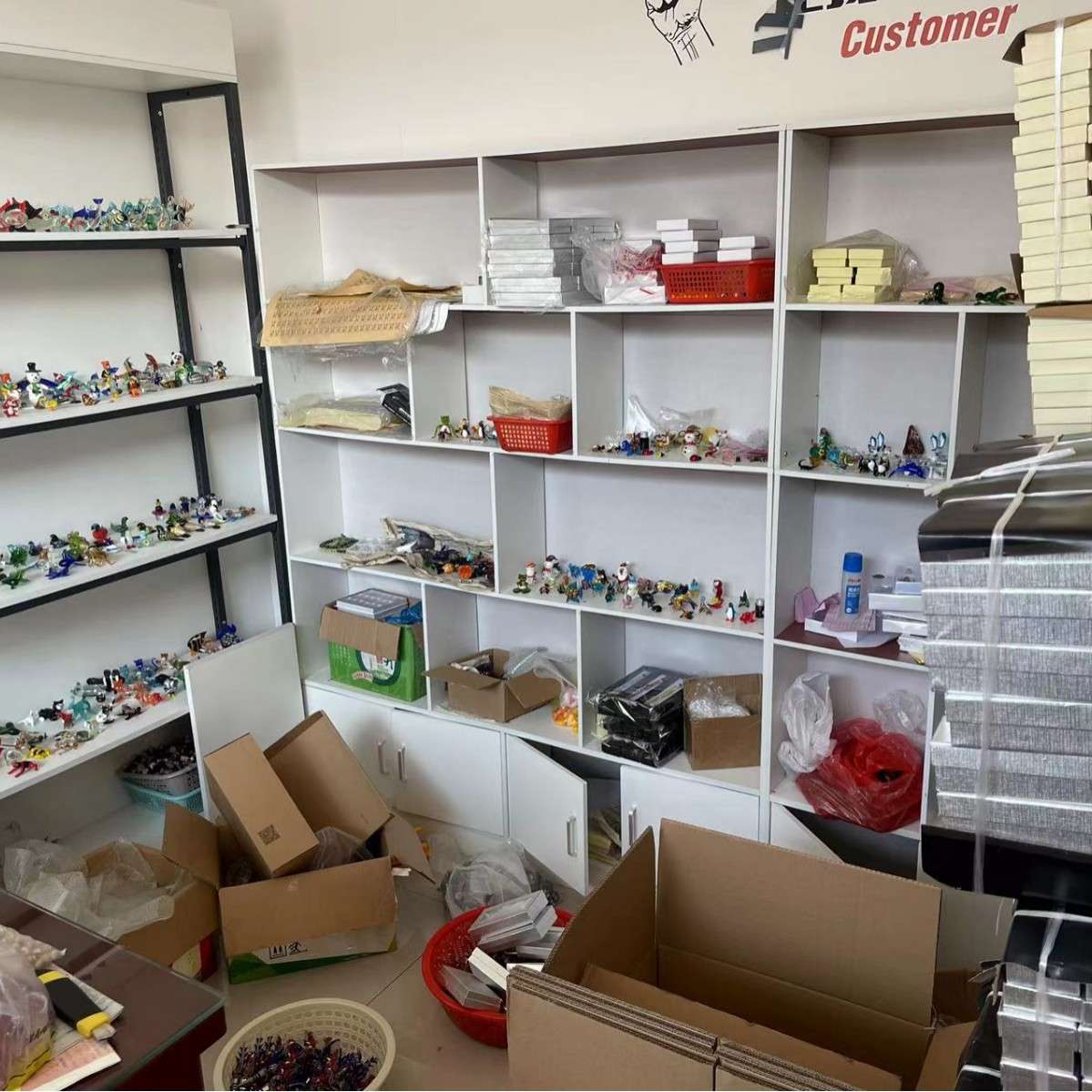 来图样品厂加工生产定 制做玻琉璃珠动物摆件工艺品出口外贸淄博