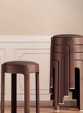 塑备料软包旋风凳子家用加厚结实耐可985叠凳放用圆感餐桌用椅r&