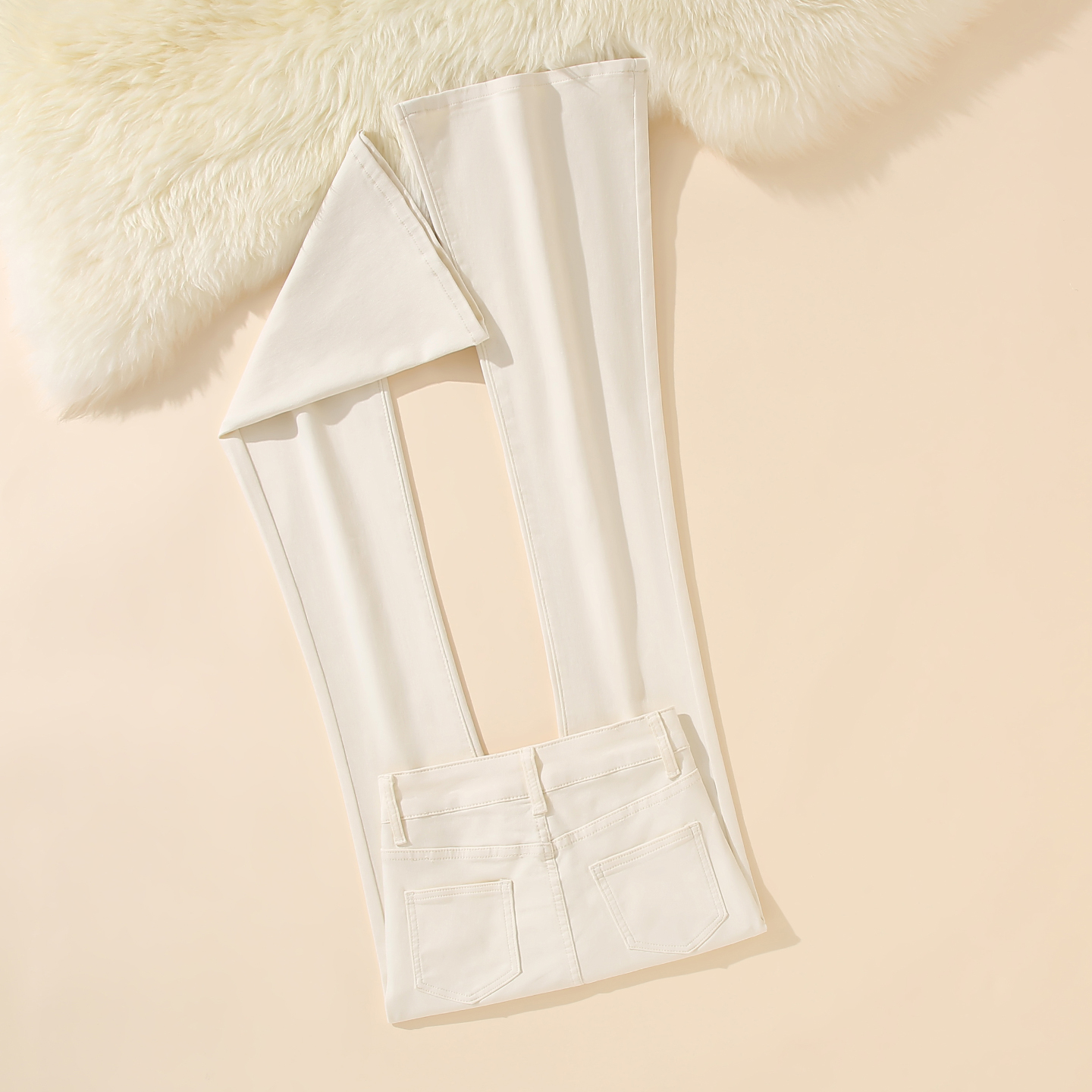 2025新正品高腰女裤茶白色微喇牛仔裤女弹力百搭拖地裤时尚喇叭裤