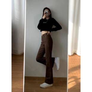宽松的女孩在秋冬穿微喇叭牛仔裤加上胖姐姐mm修身多用途直筒裤
