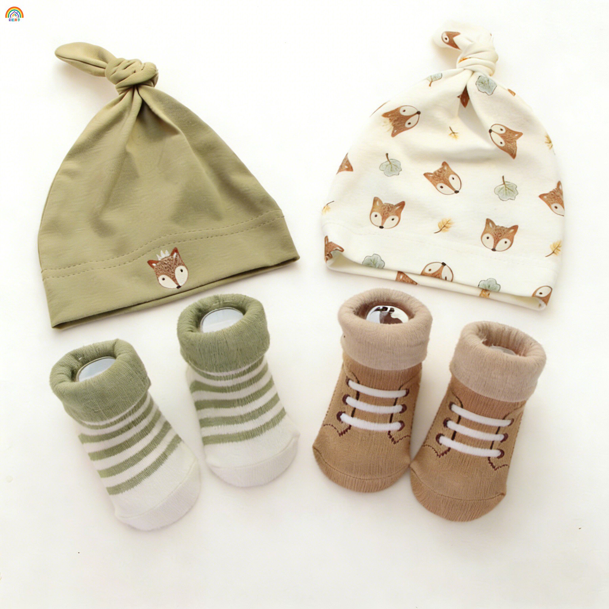 彩虹房子满月周岁婴儿帽子袜子礼物男女宝宝袜胎帽新生儿护囟门