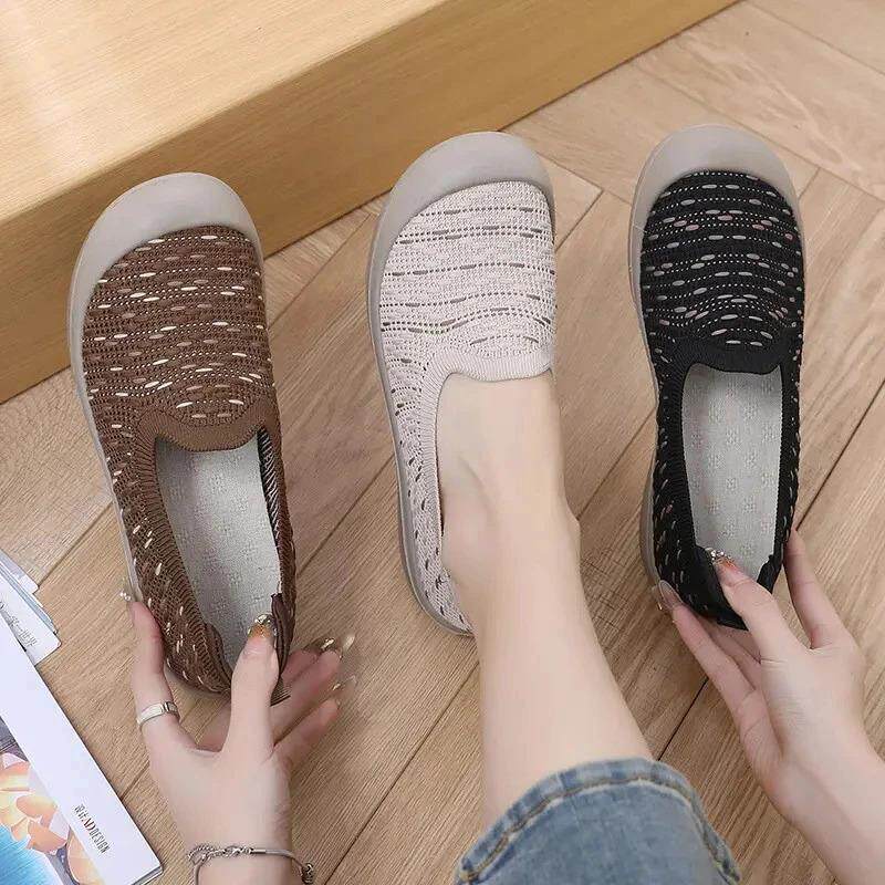 欣莱甄选夏季轻盈休闲老北京布鞋防滑一脚蹬女鞋舒适耐磨妈妈鞋女