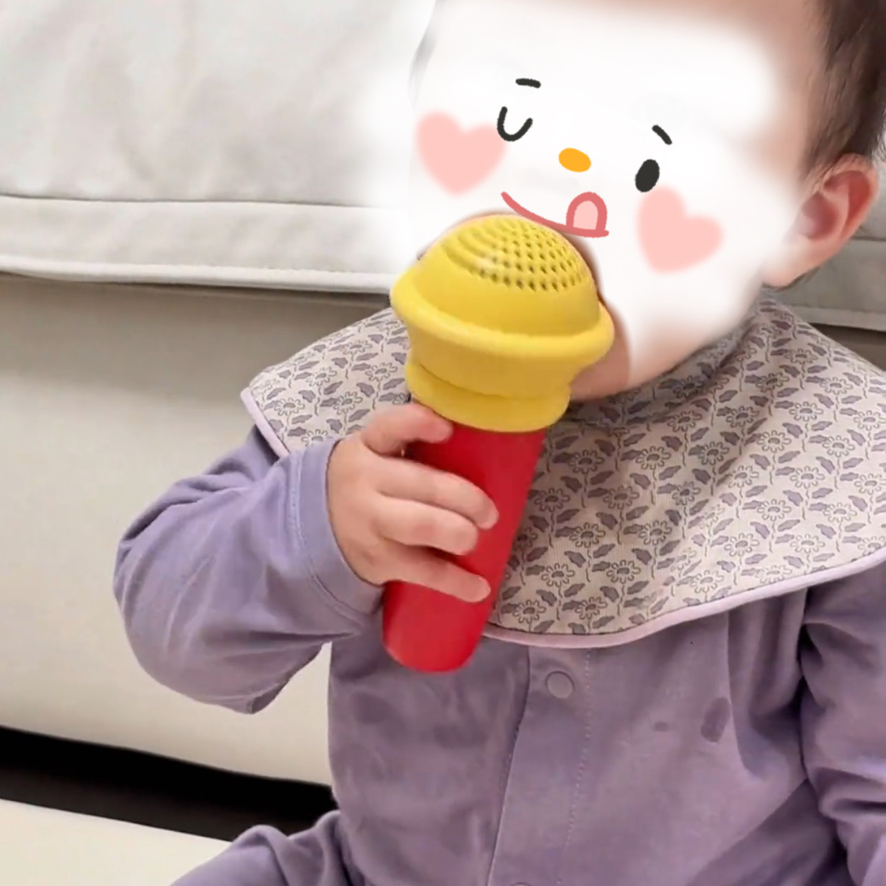 凯蒂猫卡通可爱麦克风音箱送女友生日礼物结婚新年礼品儿童玩具