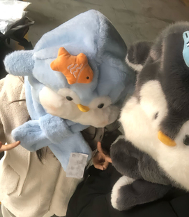 2025新款超萌帽子卡通冬季小动物保暖耳朵可爱会动企鹅毛绒帽子女