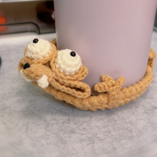 钩织卡通动漫同款松鼠杯垫解压杯垫毛线手工编织材料包毛线钩针