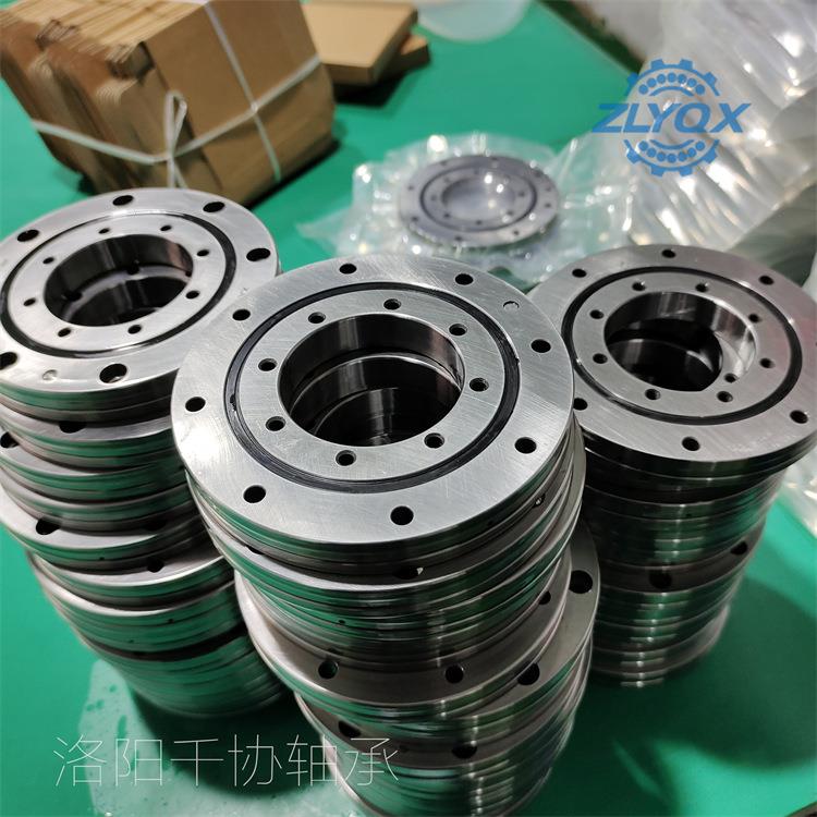 U4关2XRU202交叉滚子轴承1转台转R盘主轴机械XID臂节支承自动化轴