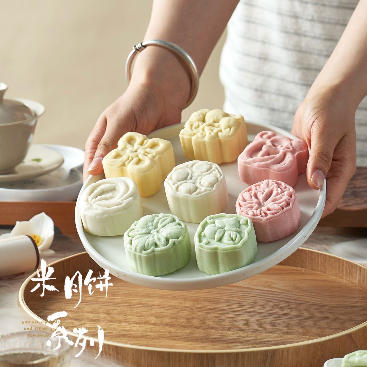 药食同源米月饼传统中式糕点米皮糯米黑芝麻素食点心中秋月饼批发