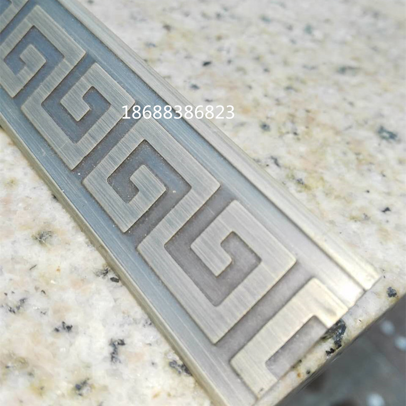 古铜色回字形雕花T型装饰镶嵌铜条压条门压铜条 背景墙玄关铜屏风