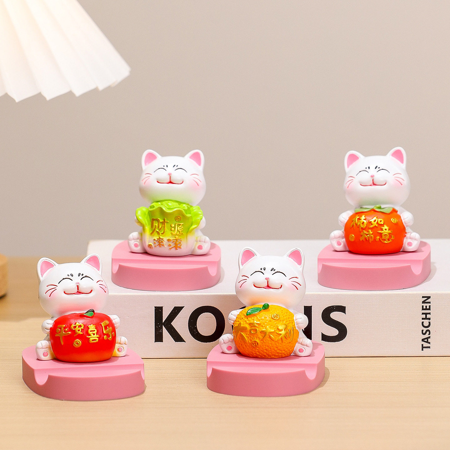 创意可爱元气招财猫手机支架摆件办公室工位桌面高级感送朋友,工业油品/胶粘/化学/实验室用品,树脂,淘宝优惠券,粉丝福利购,淘宝优惠卷