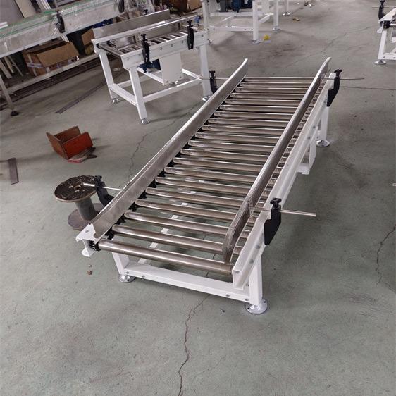 纸箱包装码垛滚筒输送机不锈钢滚筒输送机机器人码垛输送机