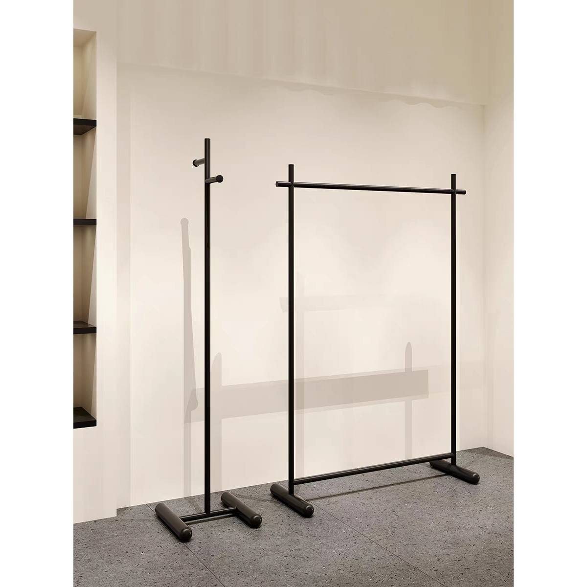 需定制服装店女装展示架铁艺礼服中岛展示架陈列架落地式黑色货架