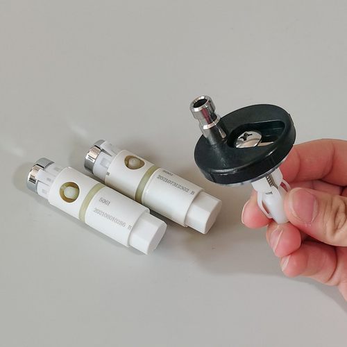 需定制唯BMW桶盖配件阻尼器缓冲降落金属固定座支架连接件螺栓铰