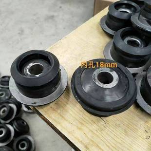 904拖拉机驾驶室减震垫 804 减震块胶墩 704 雷沃欧豹554