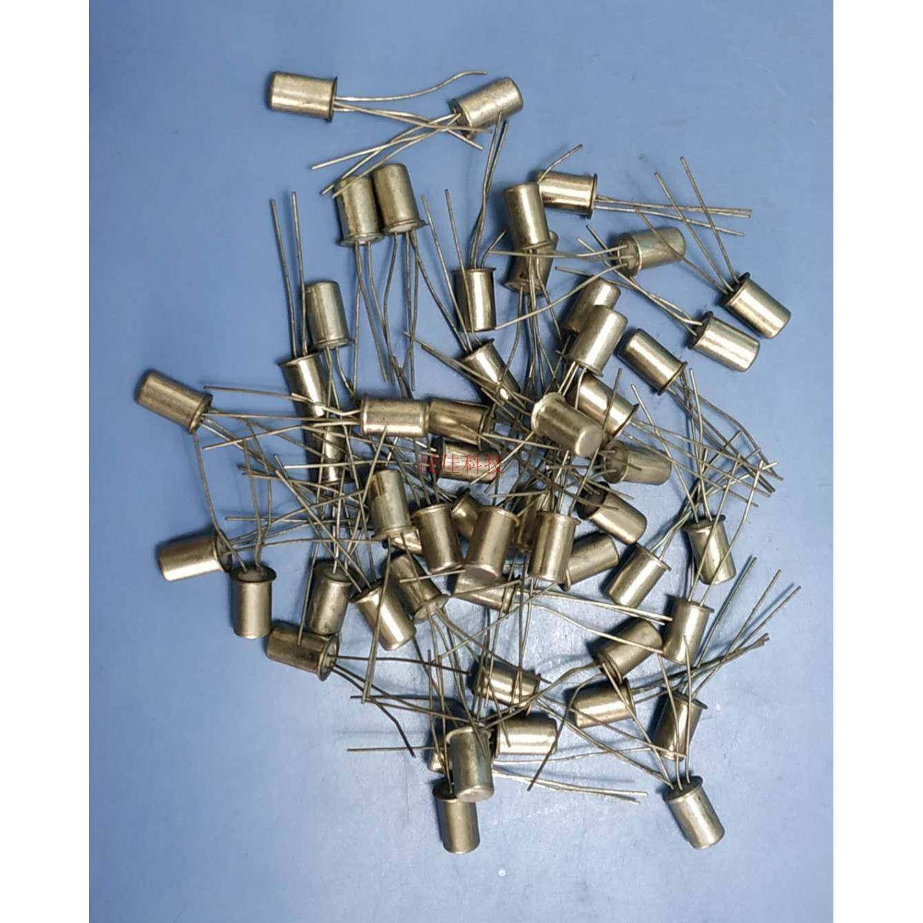 3AX31 PNP锗低频小功率三极管全新正品老式三极管