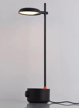 闽行灯饰现代简约LED阅读台灯酒店客房书桌旋钮调光橙色底座立灯