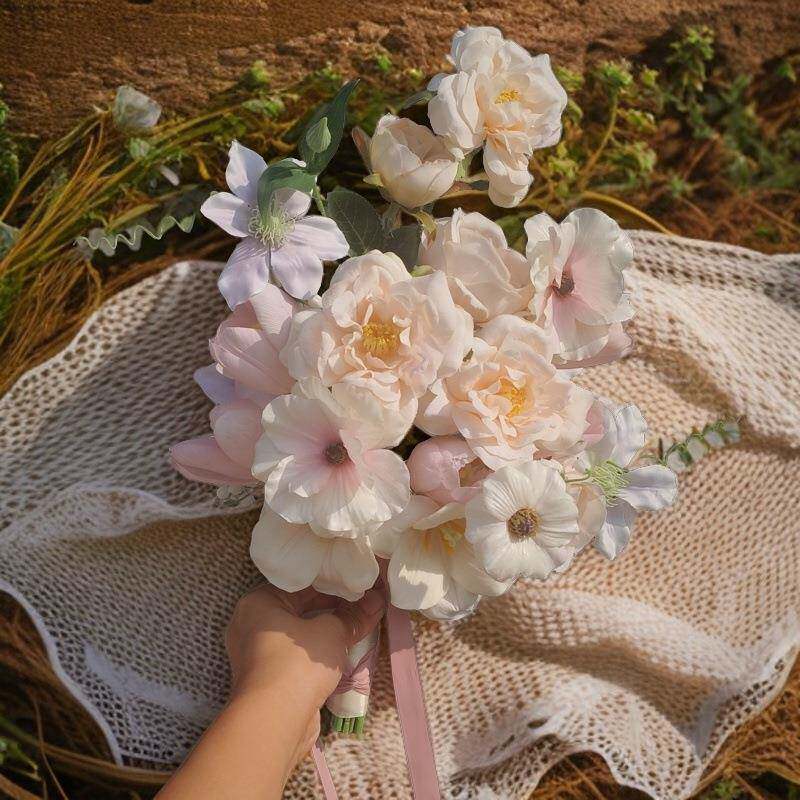 假花新娘手捧花花结婚婚礼水束滴形真花马蹄仿62850602莲法式写真