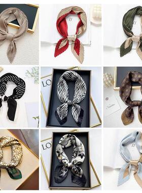 米果现代样板间衣帽间绸缎丝巾披肩方巾衣柜内装饰品