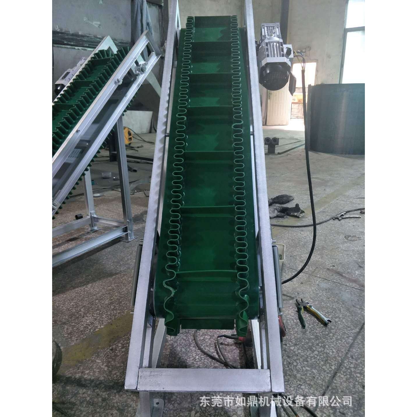 厂家定制链条输送机 PU爬坡式挡板输送机 电动控制流水线热销