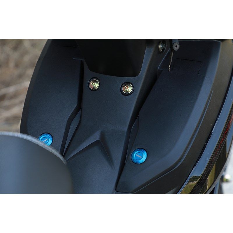 全新摩托车可上牌弯梁车125c国四电喷助力燃油外卖男女宽轮踏板车