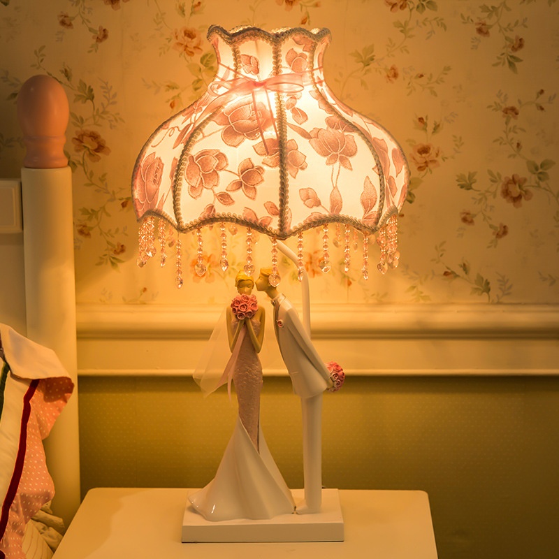 家居婚庆人物摆件批发新人结婚纪念日礼品床头实用装饰品夜灯创意